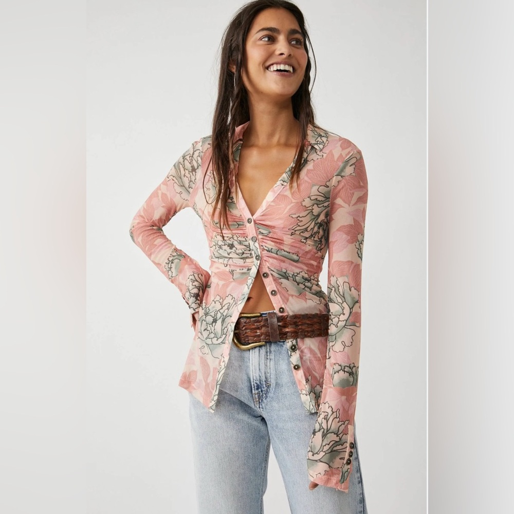❌SOLD❌FREE PEOPLE Lucky Shirt Ruched Floral Button Front, Large - Picture 9 of 14
